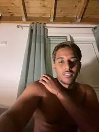 Axel_black10 webcam stripchat model stream image