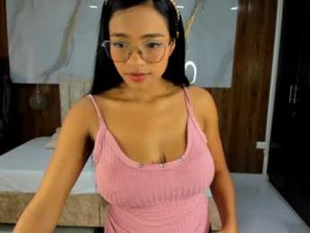 lillyy16 webcam model stream image