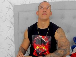 Luigi Ferrara webcam flirt4free model stream image