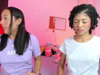 ary_and_kel webcam model stream image