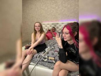 LuckyStar webcam model stream image