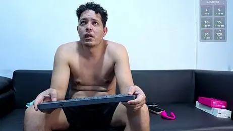 Revenge-Couple webcam model stream image