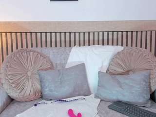 hannaamills webcam model stream image