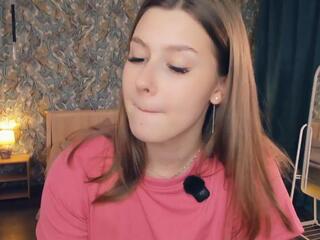 Tennille Dries webcam model stream image