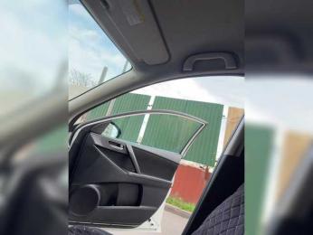 KateMid webcam model stream image