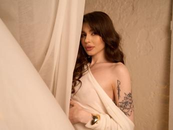 RinaLowe webcam model stream image