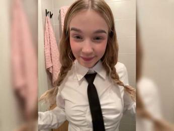 MimiMila webcam bongacams model stream image