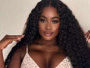 IrisDavie webcam model stream image