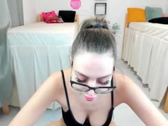 18perfecttits webcam model stream image