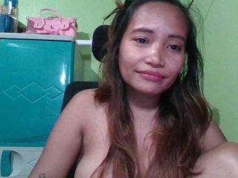 emmannuele webcam bongacams model stream image