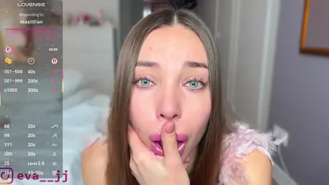 Eva_JJ webcam model stream image