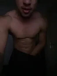 MoreninhoMagrinho webcam model stream image