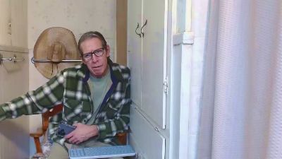 PeterectOmatic webcam model stream image