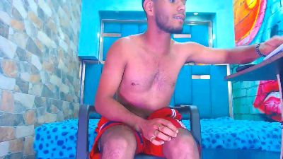 warm_noah webcam model stream image