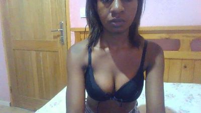 Leatecia8 webcam model stream image