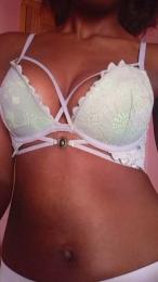 Leatecia8 webcam cam4 model stream image