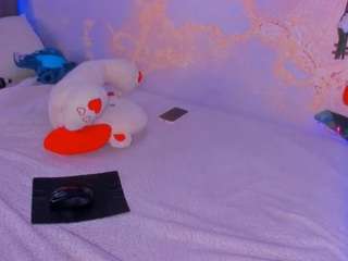 camila-white1 webcam model stream image