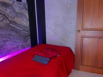 ellis_brown webcam model stream image