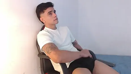 adam_levis17 webcam model stream image