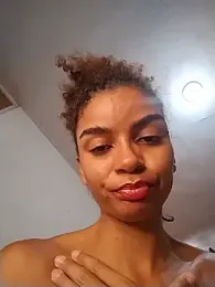 Emanuelle_manu webcam model stream image