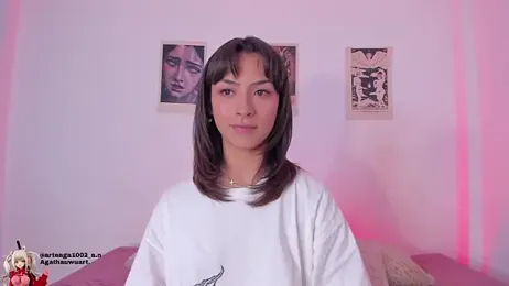 Moonlight1002 webcam model stream image