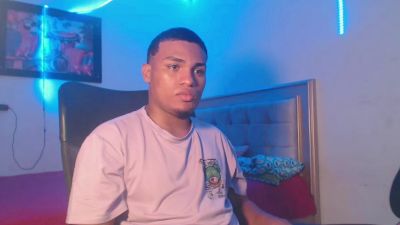 davi_cam777 webcam model stream image