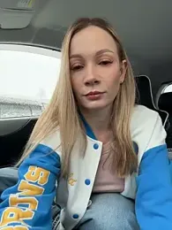 LavenderHot webcam model stream image