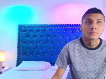 damian_and_roxanne webcam model stream image