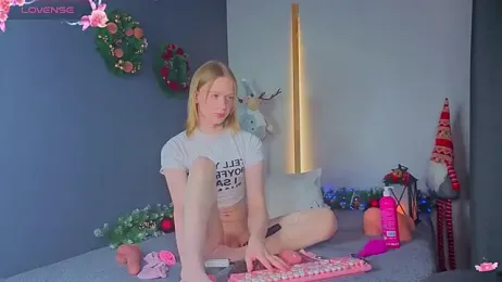 Olivia-Pink webcam stripchat model stream image