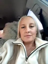 MerlinDave webcam model stream image