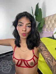 TweetiePieXXX webcam model stream image