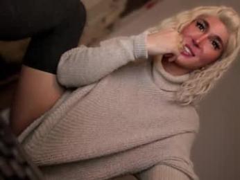 transnextdoor_ webcam model stream image