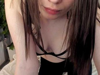 IceDanielles webcam model stream image