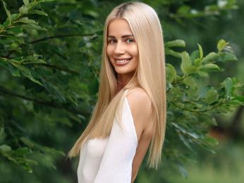 StephanieMoore webcam model stream image