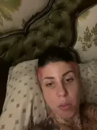 Izy_cute_ webcam model stream image