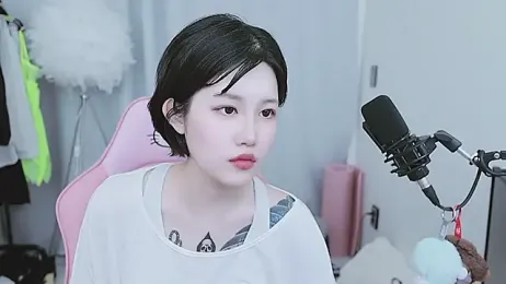 MISA_02 webcam stripchat model stream image