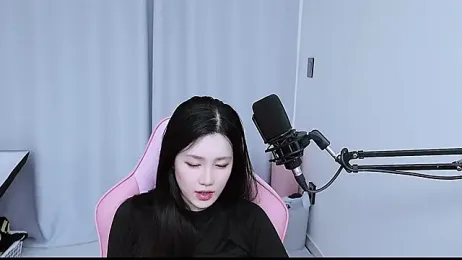 MISA_02 webcam stripchat model stream image