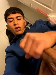 BadboyXXXMZ webcam model stream image