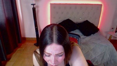 _Crystal24 webcam model stream image