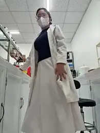 HinaLovely webcam model stream image