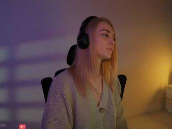 DigitalAlexa webcam model stream image