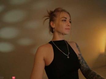 DigitalAlexa webcam model stream image