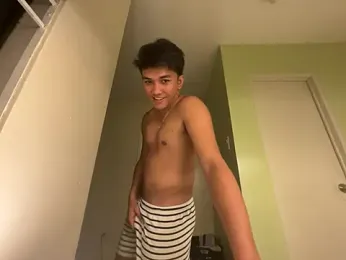 xZenithx_ webcam model stream image