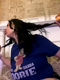 kriztal_pretty webcam model stream image