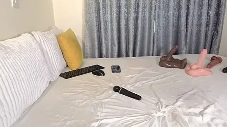 Elegant_Ebony webcam model stream image