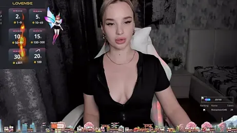 KiraKrox webcam model stream image