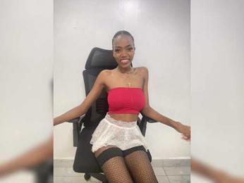 Exoticsoms webcam model stream image