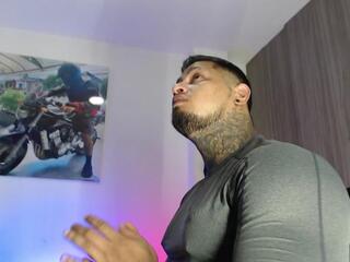 Apolo Strongman webcam model stream image