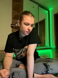 freiiaflower webcam model stream image