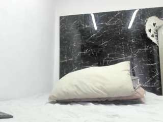 ada-brooke webcam model stream image